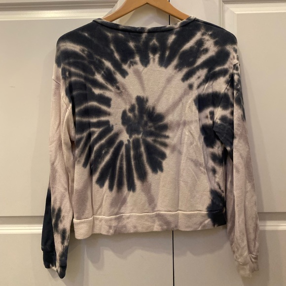 Comfy tye dye long sleeve tshirt - Picture 2 of 2